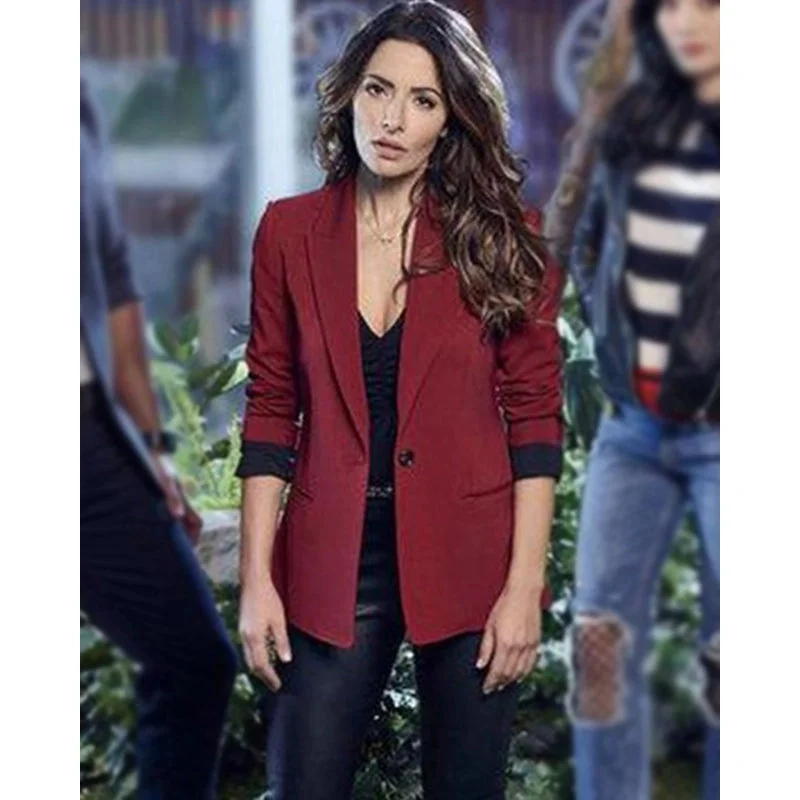 Sex/life Sarah Shahi Blazer