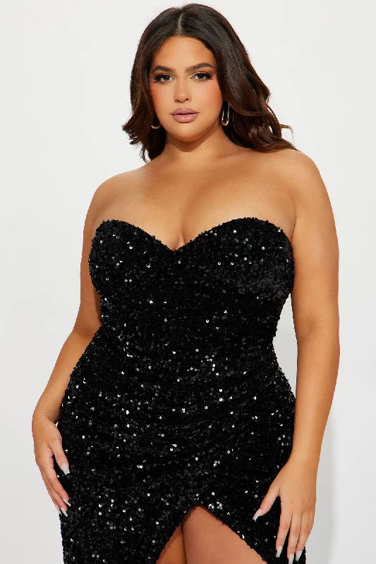 Awards Sequin Maxi Dress - Black