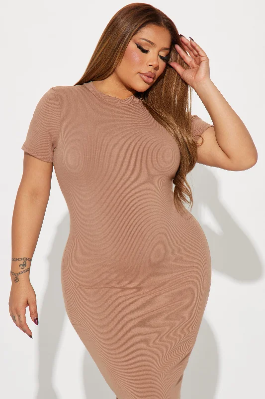 Cora Snatched Maxi Dress - Nude