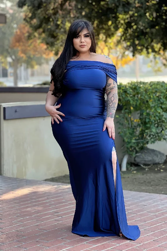 Ignore The Romance Maxi Dress - Navy