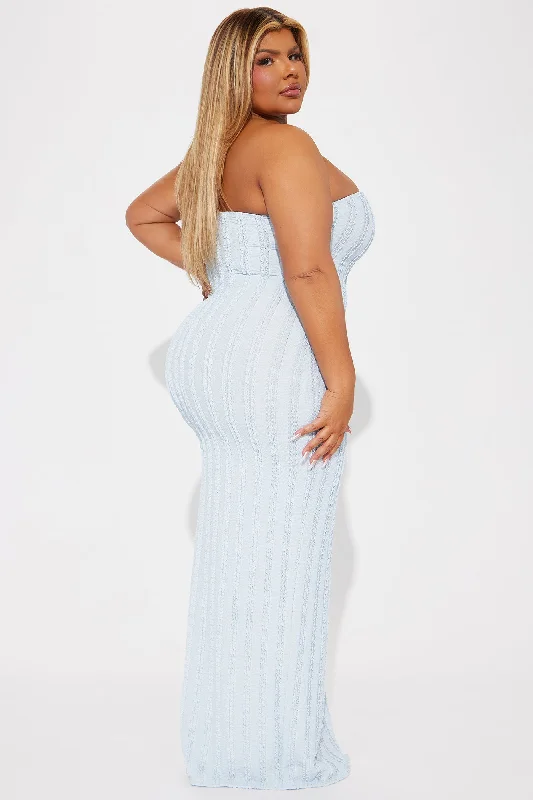 Maribel Textured Maxi Dress - Light Blue